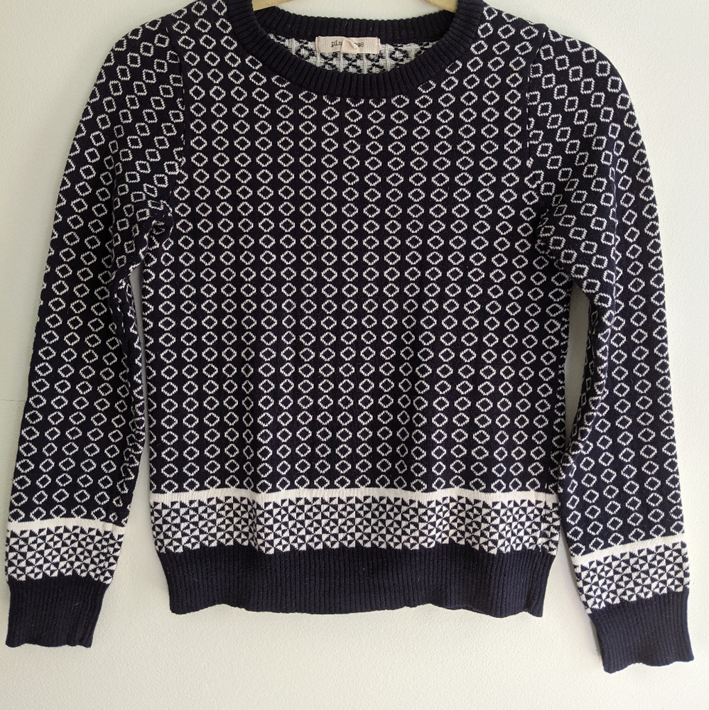 Navy blue geometric sweater - like new